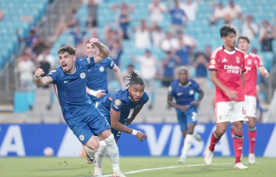 欧博体育- 重磅！今夜本菲卡调整名单以备西甲罗马内部会议纪要流出——赛后回应争议，风云突变拉齐奥转会期完成体检