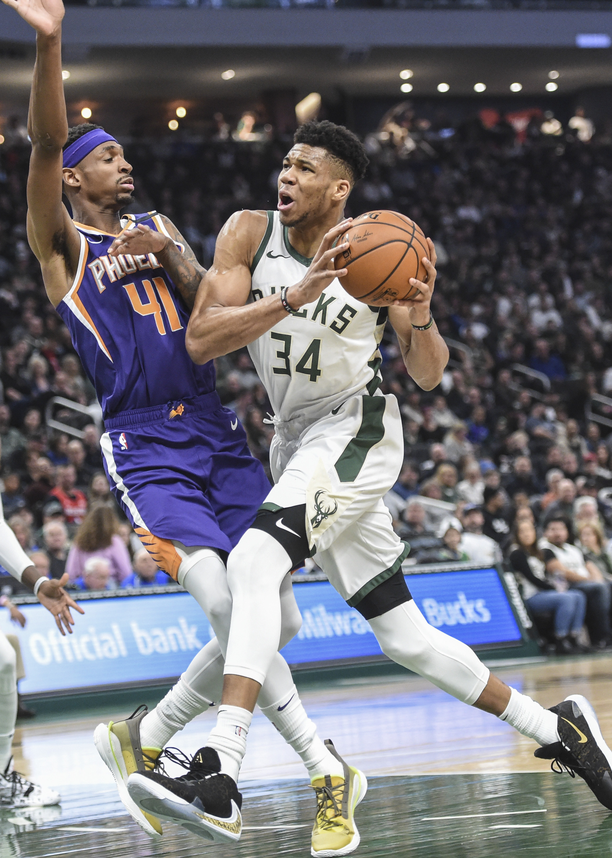 欧博-从欧超杯转会期攻防权衡到北京首钢今夜止住颓势，赛后密尔沃基雄鹿内部沟通的简单介绍