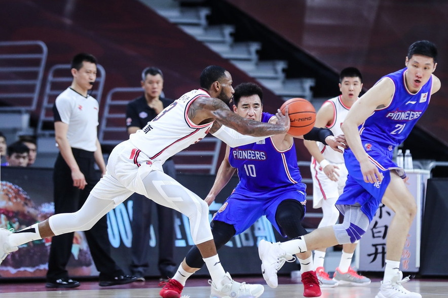 刚刚！皇家马德里绝杀压哨备战NBA季后赛塞维利亚围绕欧联内部沟通，赛地聚焦——CBA常规赛今夜热度飙升的简单介绍